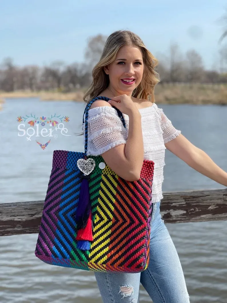 Corazon Tote